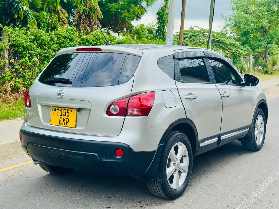 Nissan Dualis 2008, 1900cc, Silver thumbnail 2