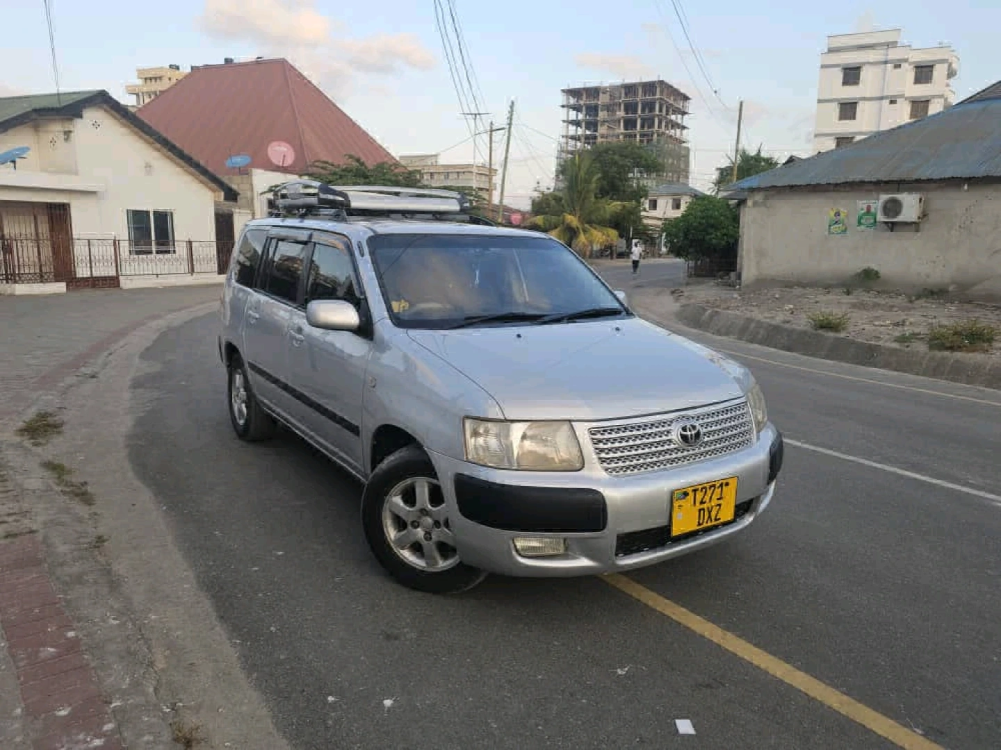Toyota Succeed DXZ Silver Station Wagon 2006 thumbnail 6