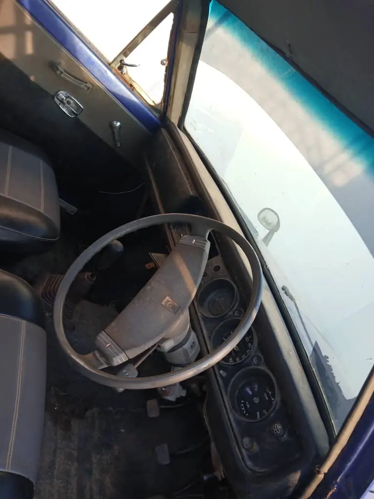 Nissan Pickup DHN MLN 5.8 Petrol thumbnail 7