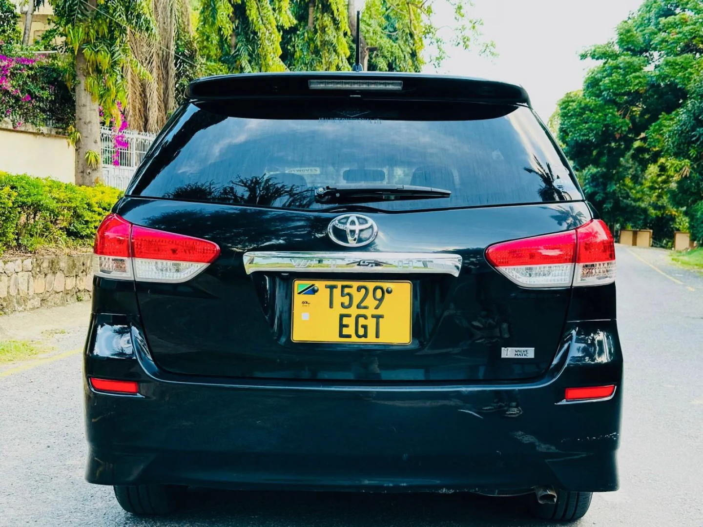 Toyota Wish 2010 Black (7 Seats) thumbnail 2