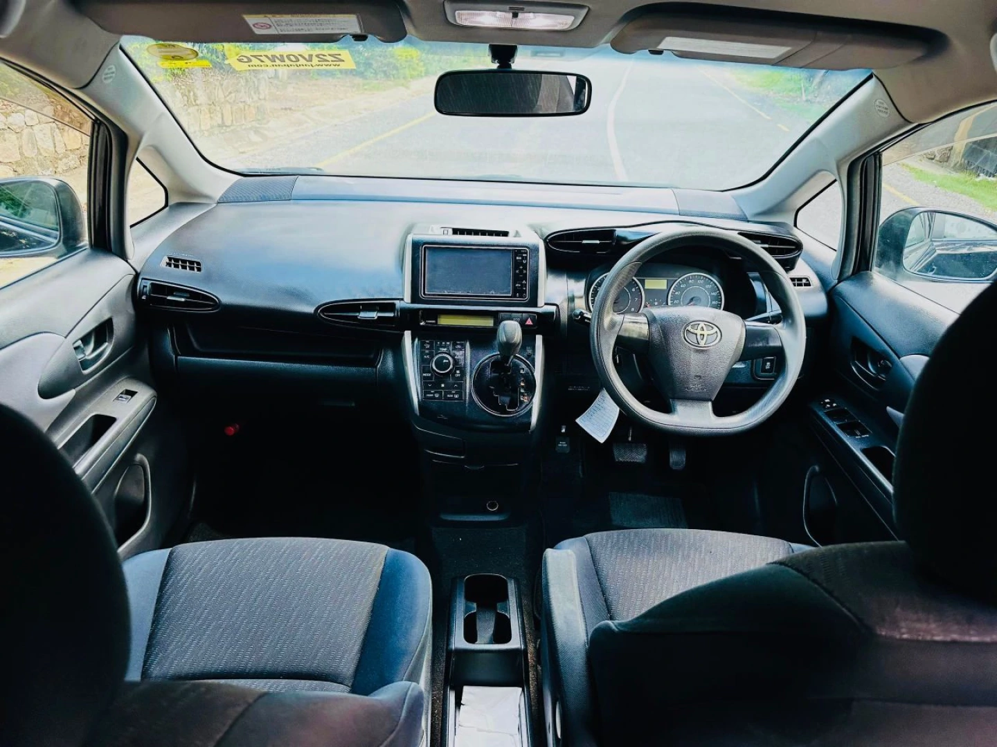Toyota Wish 2010 Black (7 Seats) thumbnail 3