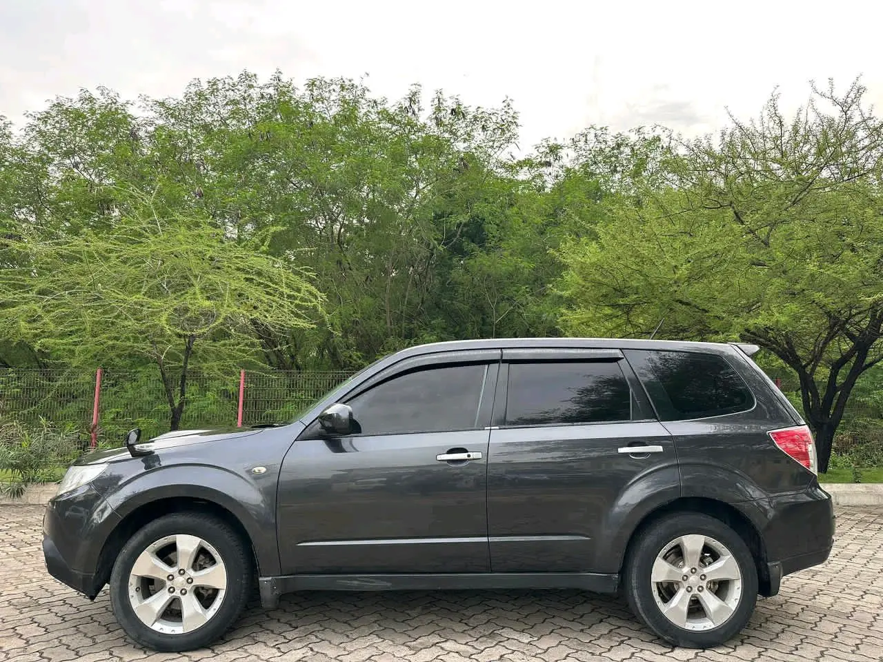 Subaru Forester Turbo XT 2009 for Sale thumbnail 4