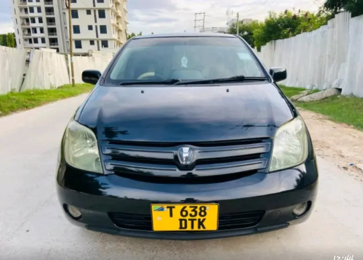 Toyota Ist (DTK)