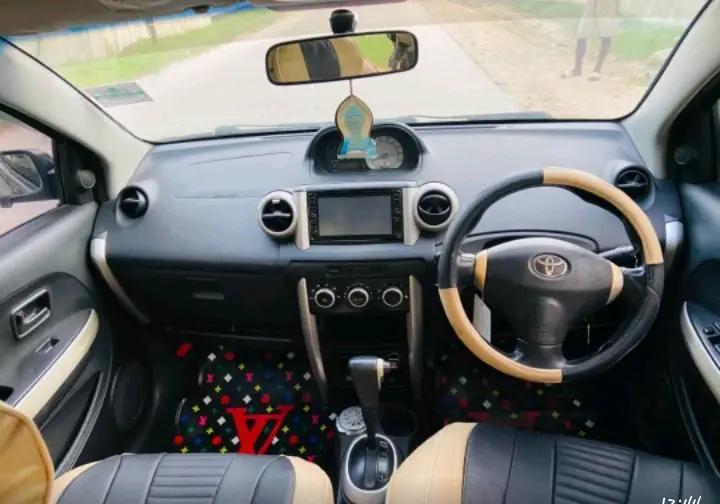 Toyota Ist (DTK) thumbnail 4