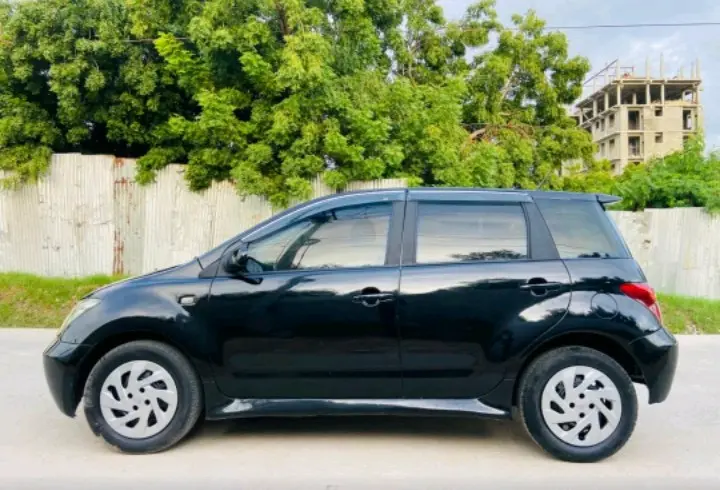 Toyota Ist (DTK) thumbnail 6