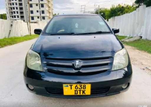 Toyota Ist (DTK)