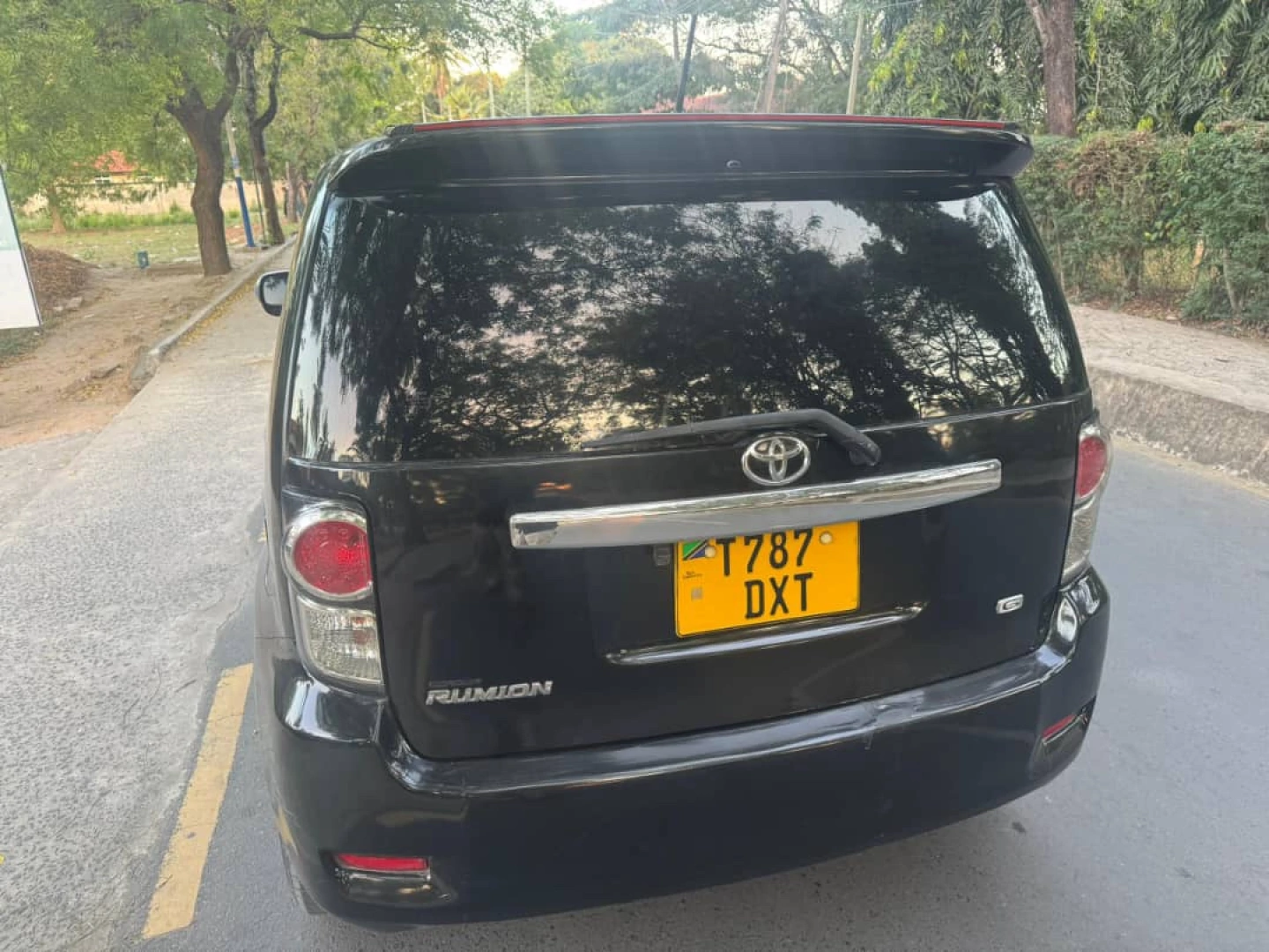 Toyota Rumion 2010 Automatic 1490cc thumbnail 6