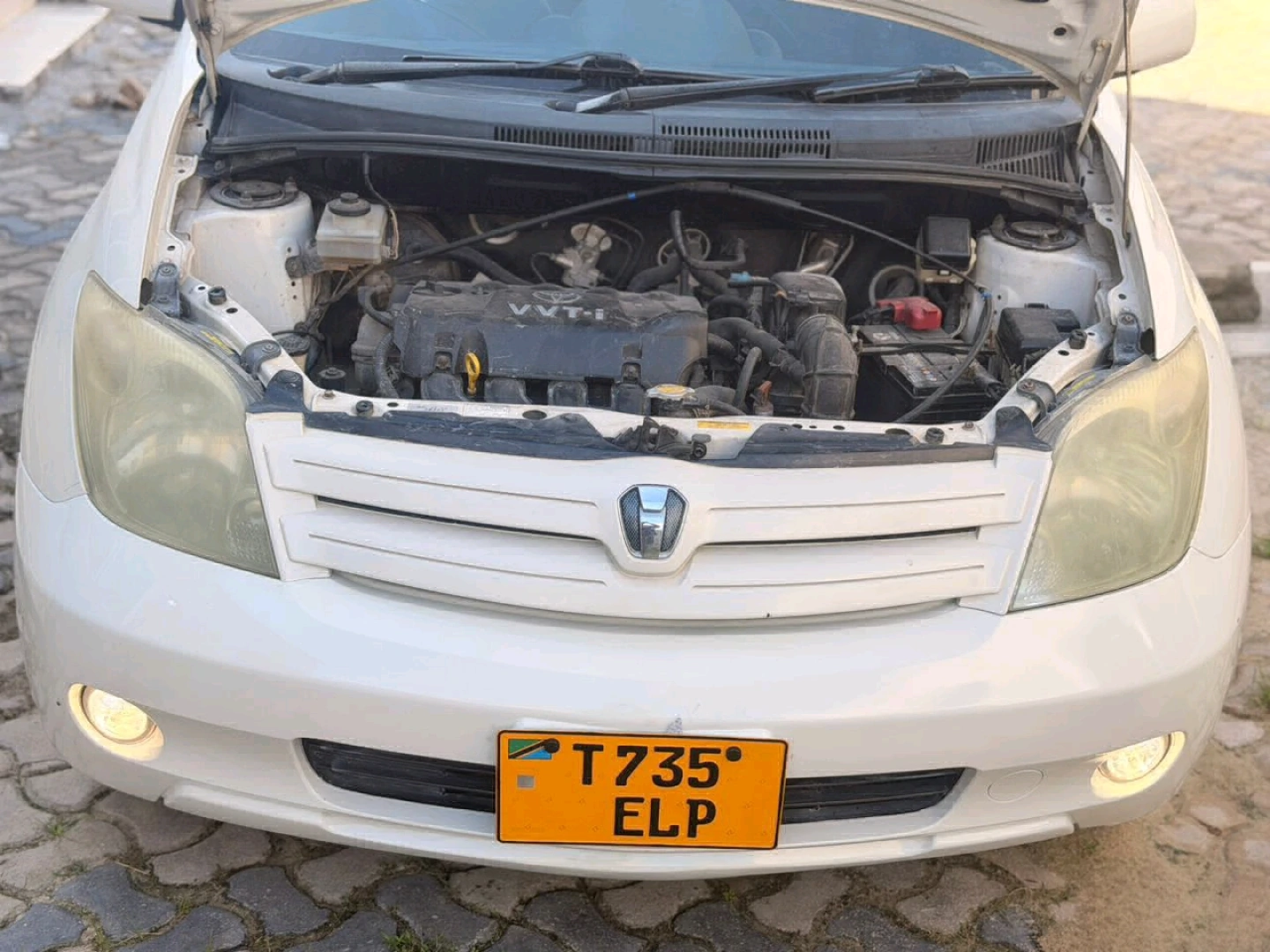White 2004 Toyota Ist (1290cc) for Sale thumbnail 6