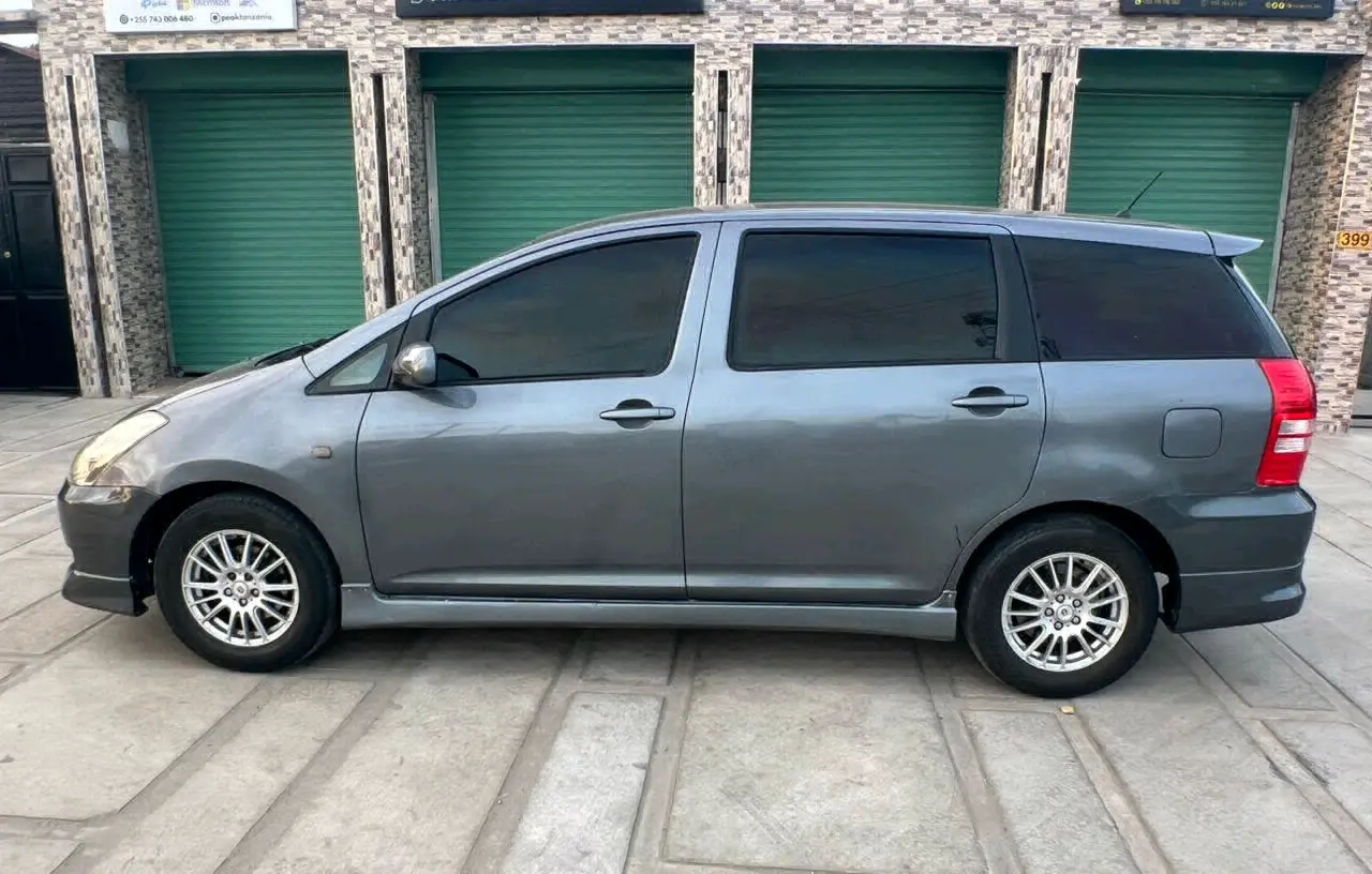 Toyota Wish 2005 Low Mileage thumbnail 7