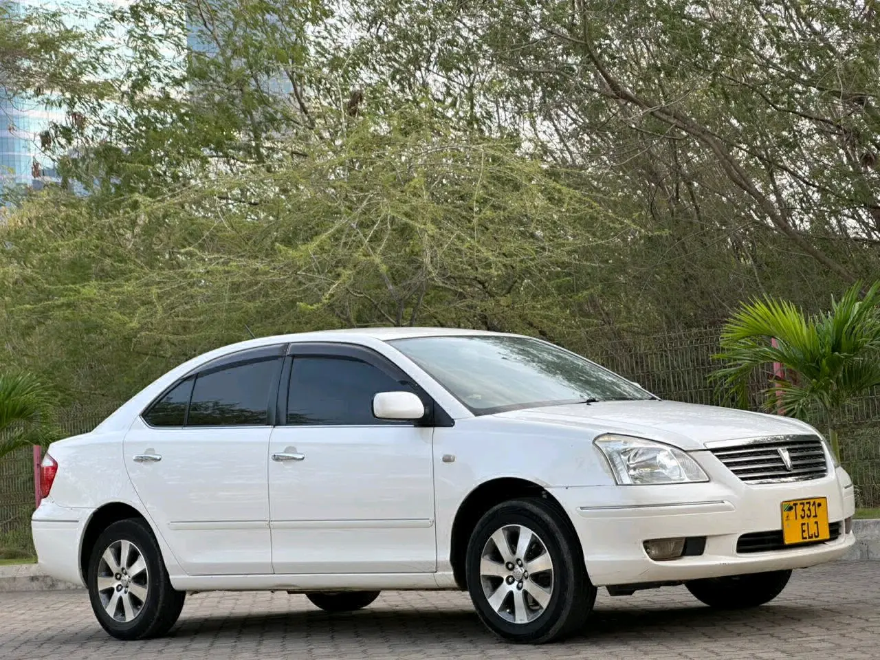 Toyota Premio G 2004, White, 1990cc thumbnail 7