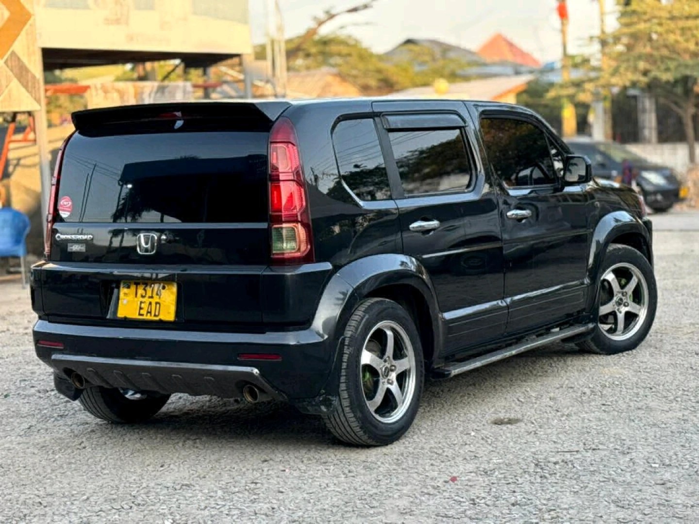 Black Honda Crossroad SUV EAD thumbnail 4