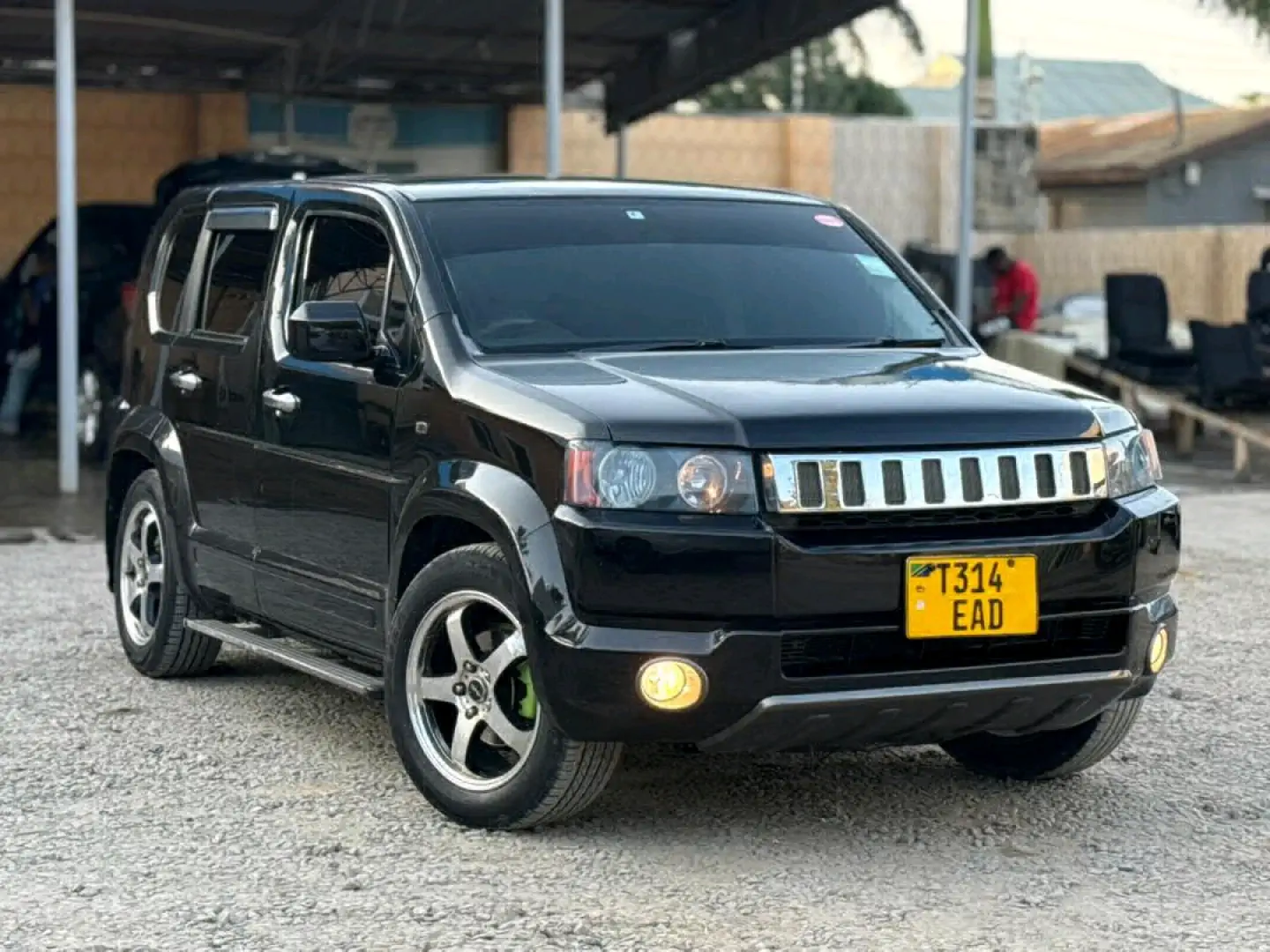 Black Honda Crossroad SUV EAD thumbnail 6