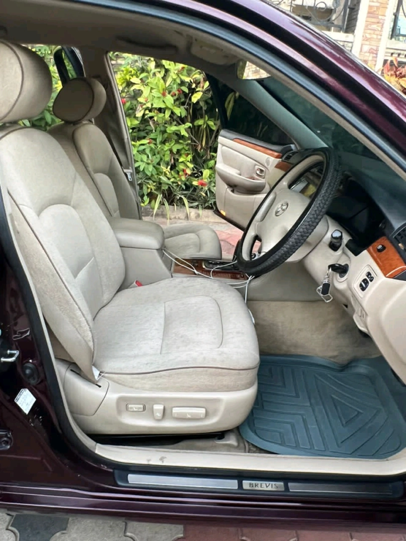 Toyota Brevis Sedan 2002 Model T624 DUH thumbnail 8