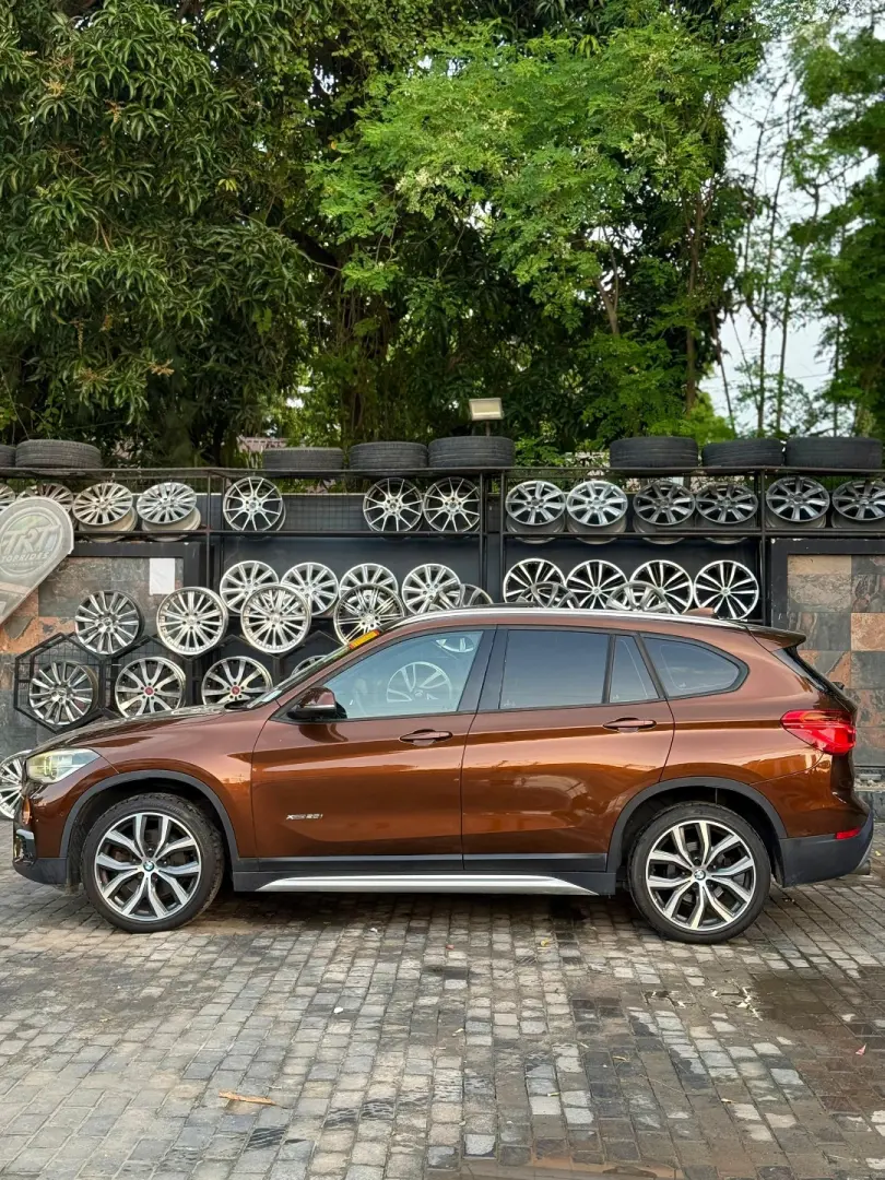 BMW X1 2017 Metallic Brown thumbnail 6
