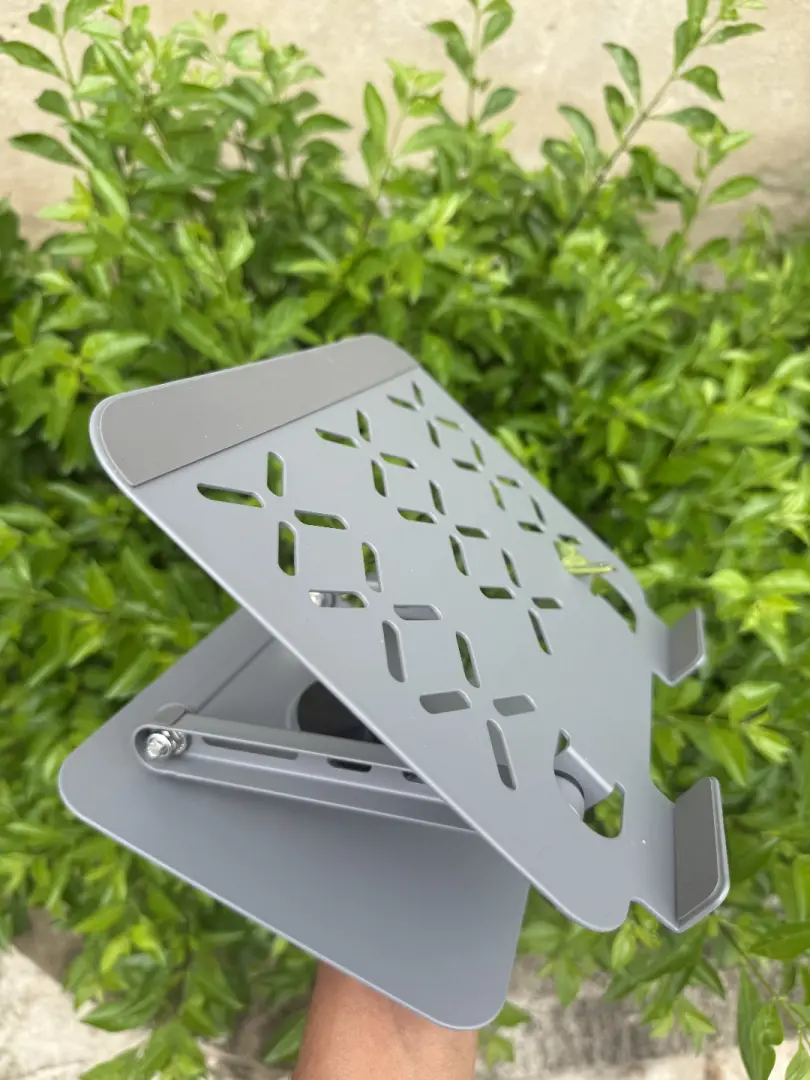 360 Adjustable Aluminum Laptop/Tablet Stand thumbnail 2