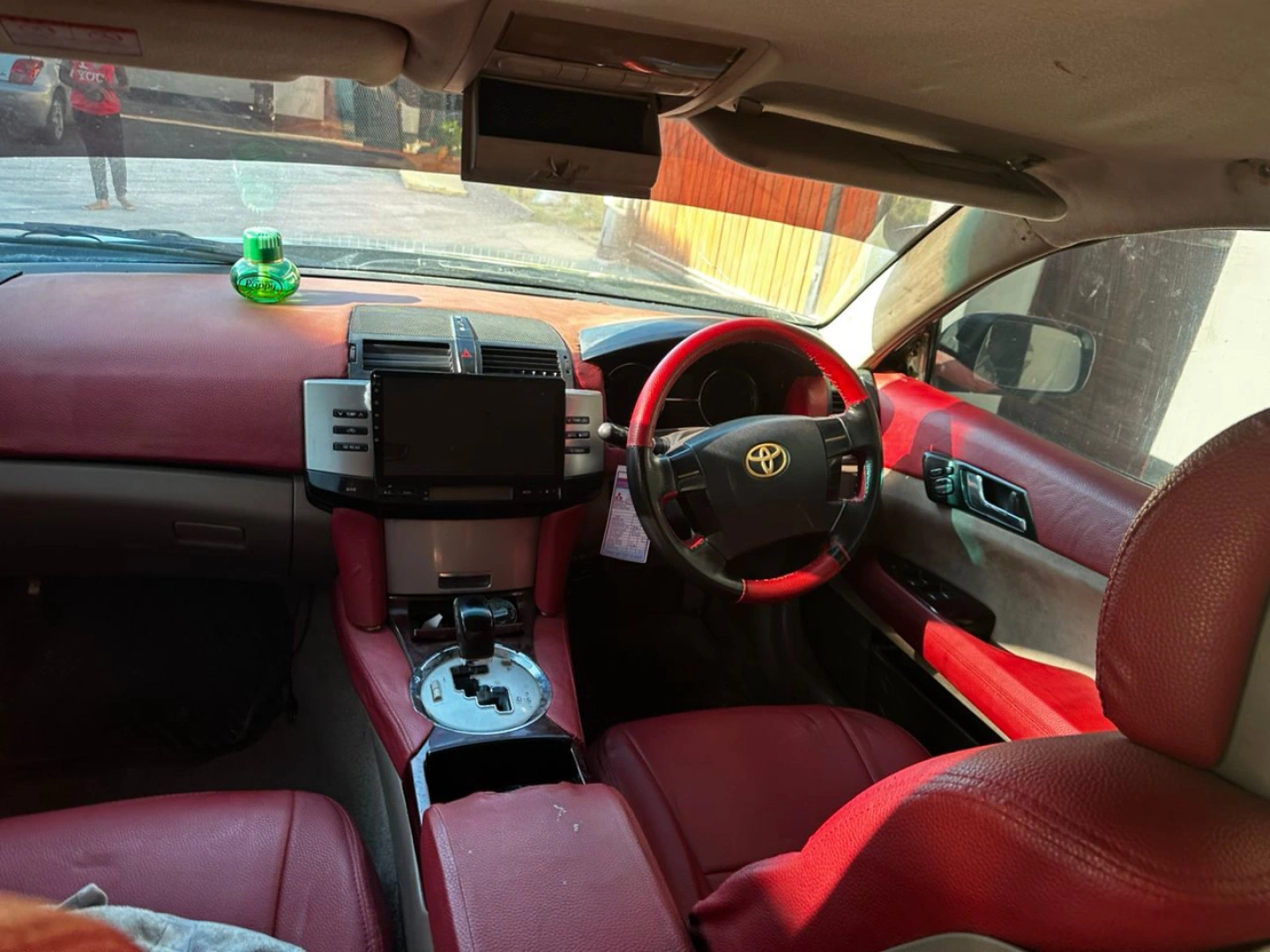 Toyota Mark X CZY Black Sedan thumbnail 2