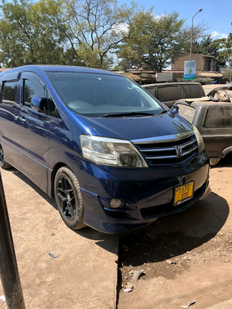 Toyota Alphard Minivan for Sale