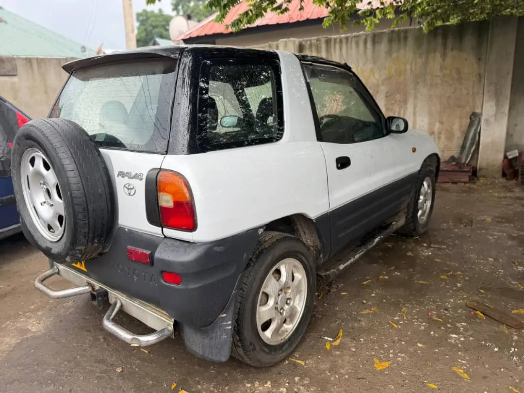 Used White Toyota RAV4 Short Chassis for Sale thumbnail 2