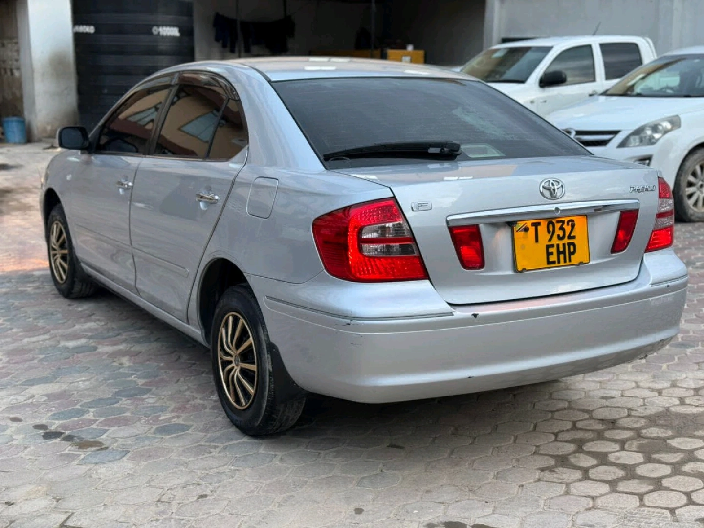 Toyota Premio F Automatic Sedan 1490cc thumbnail 3