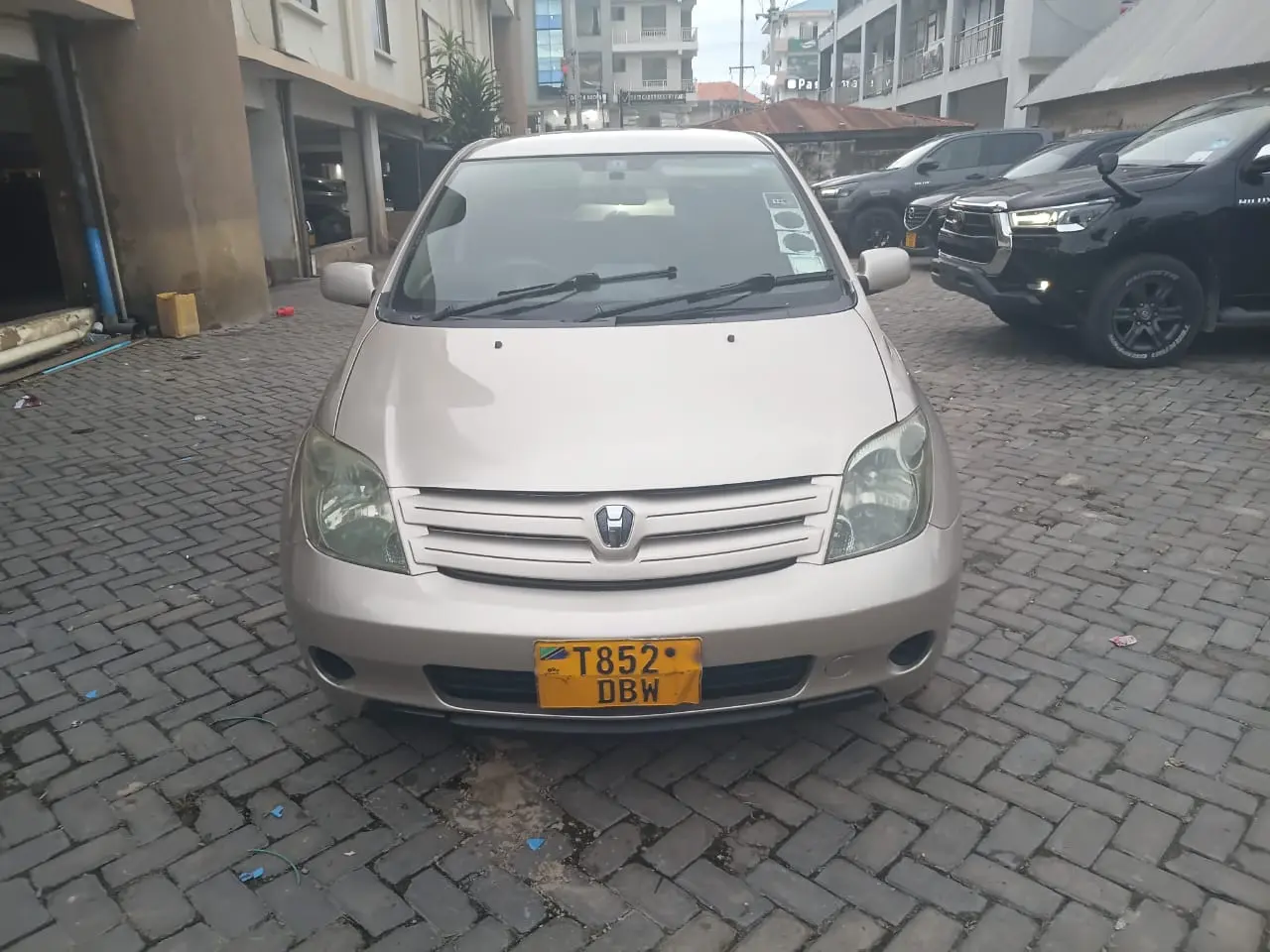 Toyota Ist 2004