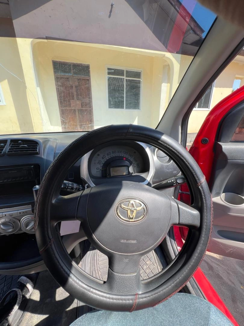 Red Toyota Passo CVT Full Ace Low KM thumbnail 5