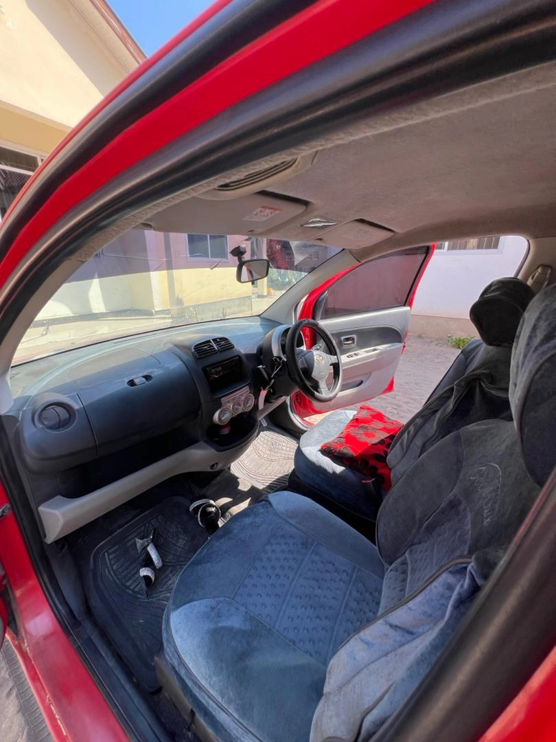 Red Toyota Passo CVT Full Ace Low KM thumbnail 6