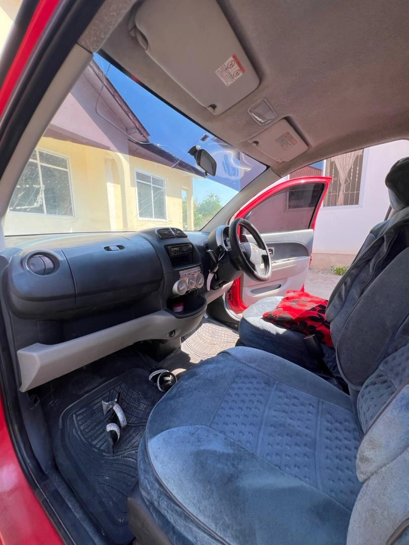 Red Toyota Passo CVT Full Ace Low KM thumbnail 8