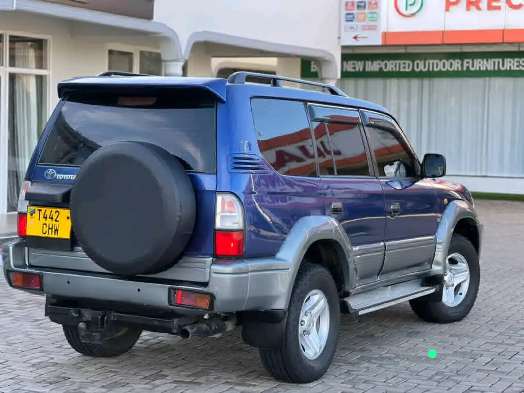 Toyota Prado TX 2000 Model Diesel thumbnail 5
