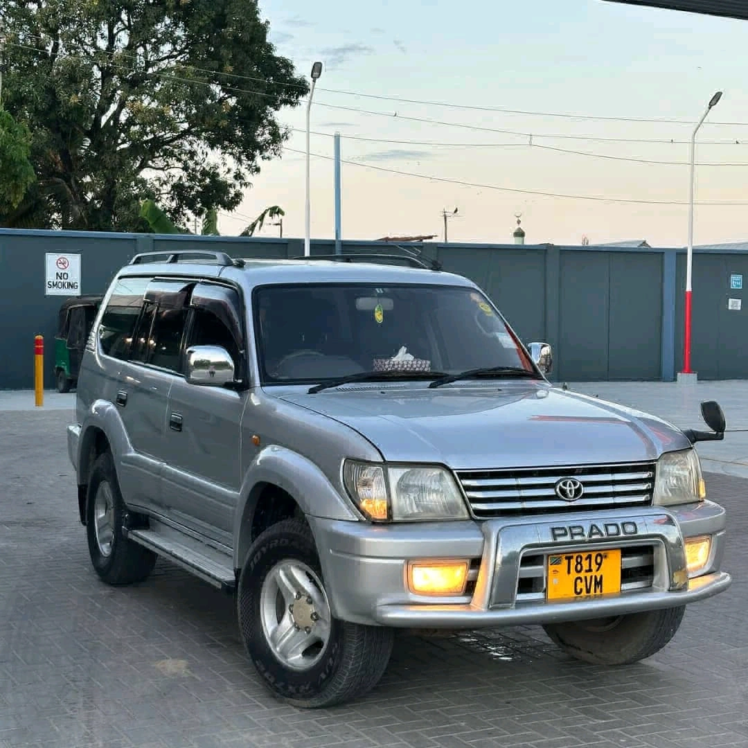 Toyota Land Cruiser Prado CVM 2001 (Engine 3RZ) thumbnail 2