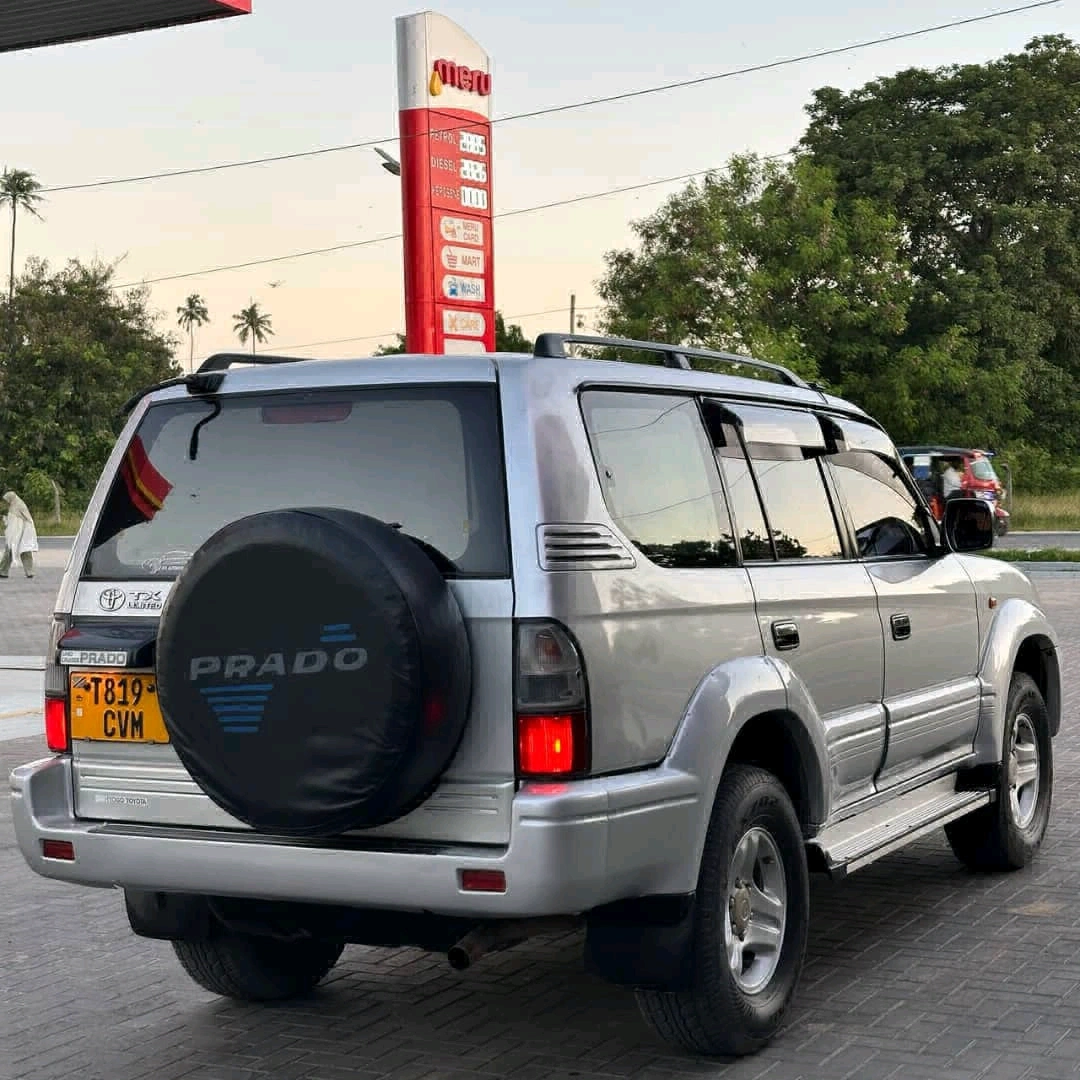 Toyota Land Cruiser Prado CVM 2001 (Engine 3RZ) thumbnail 3