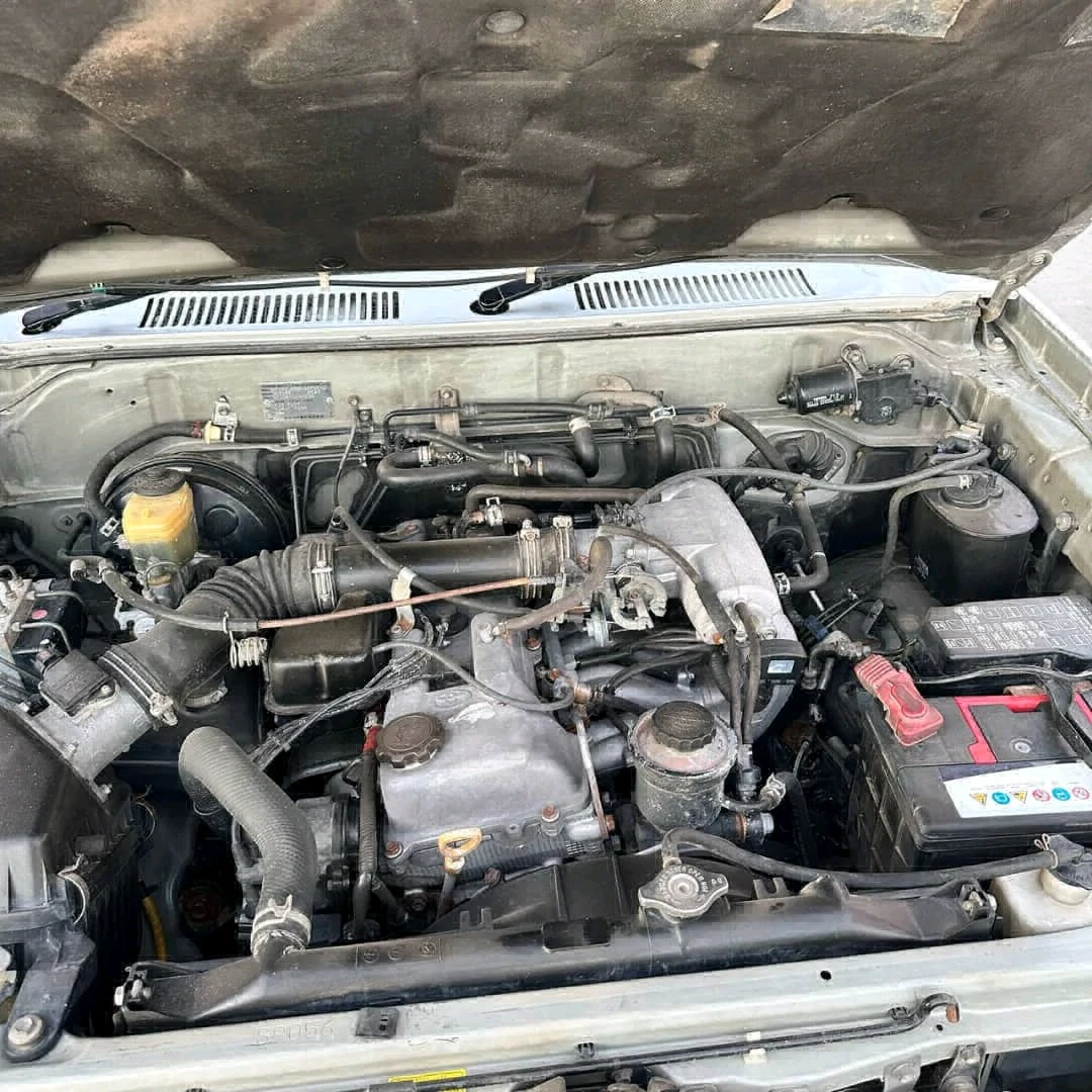 Toyota Land Cruiser Prado CVM 2001 (Engine 3RZ) thumbnail 9