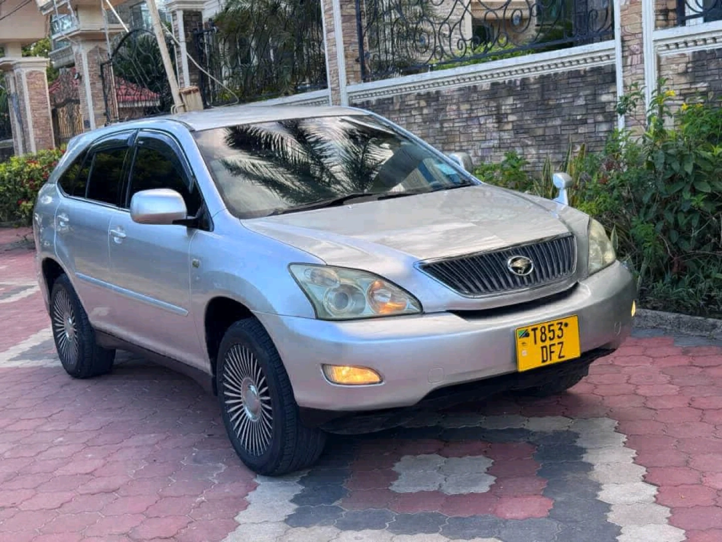 Toyota Harrier 2006 SUV Low Mileage thumbnail 2