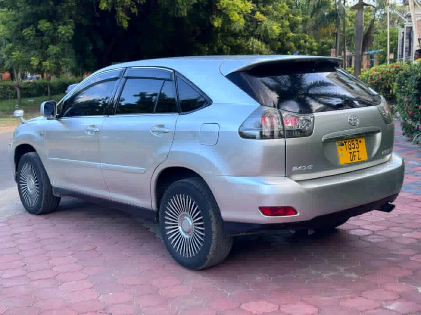 Toyota Harrier 2006 SUV Low Mileage thumbnail 6
