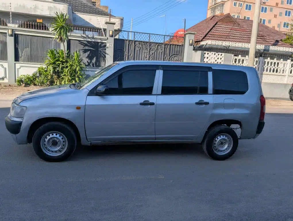 Toyota Probox (DXS) thumbnail 2