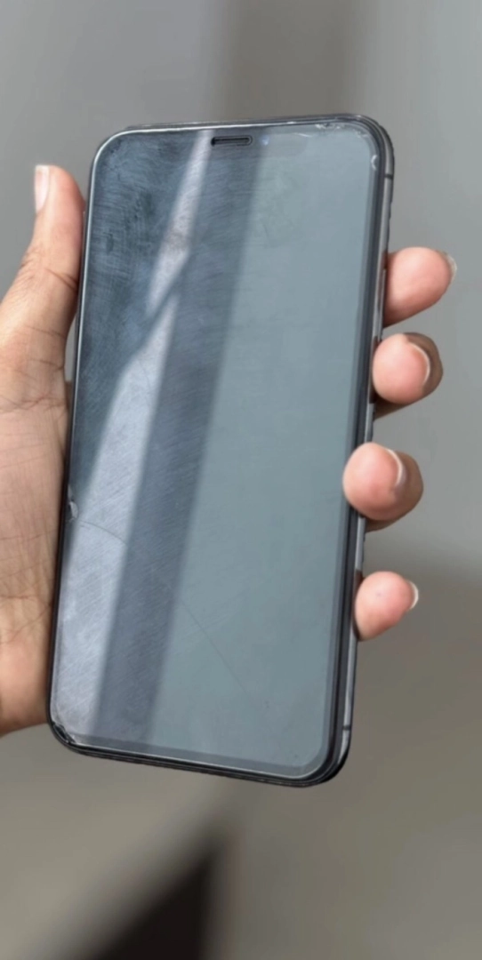 IPhone X 256GB Black 100% Battery Health thumbnail 7