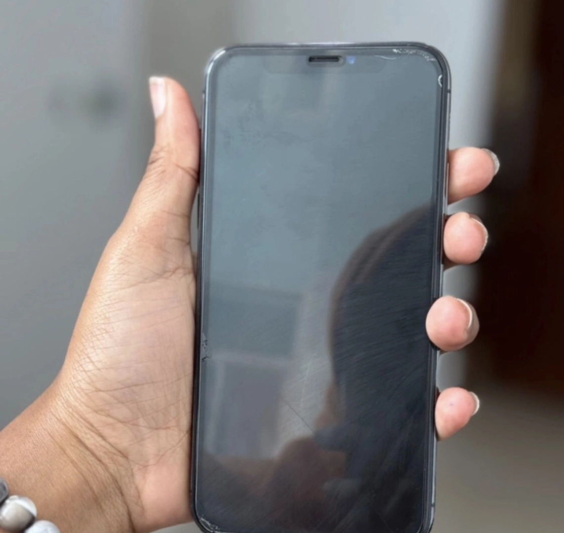IPhone X 256GB Black 100% Battery Health thumbnail 8