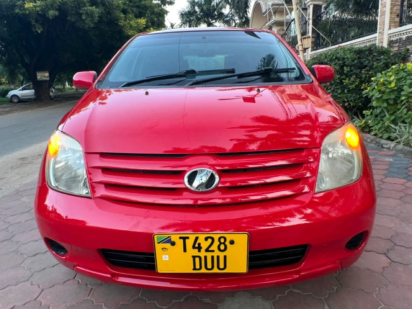 Red Toyota Ist 2005 Model for Sale
