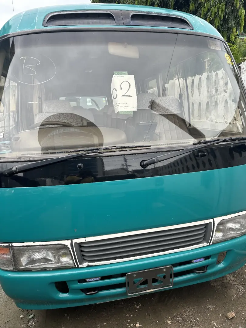Toyota Coaster 2004 thumbnail 4