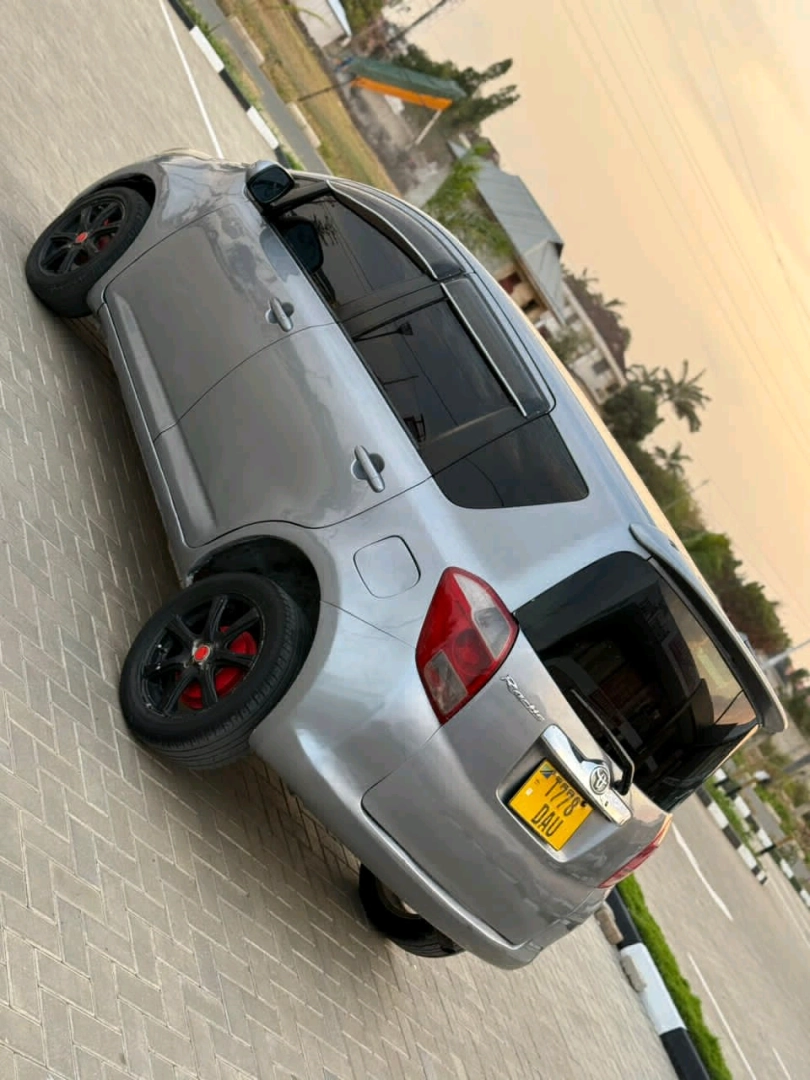 Toyota Ractis DAU Full AC 1490cc thumbnail 6