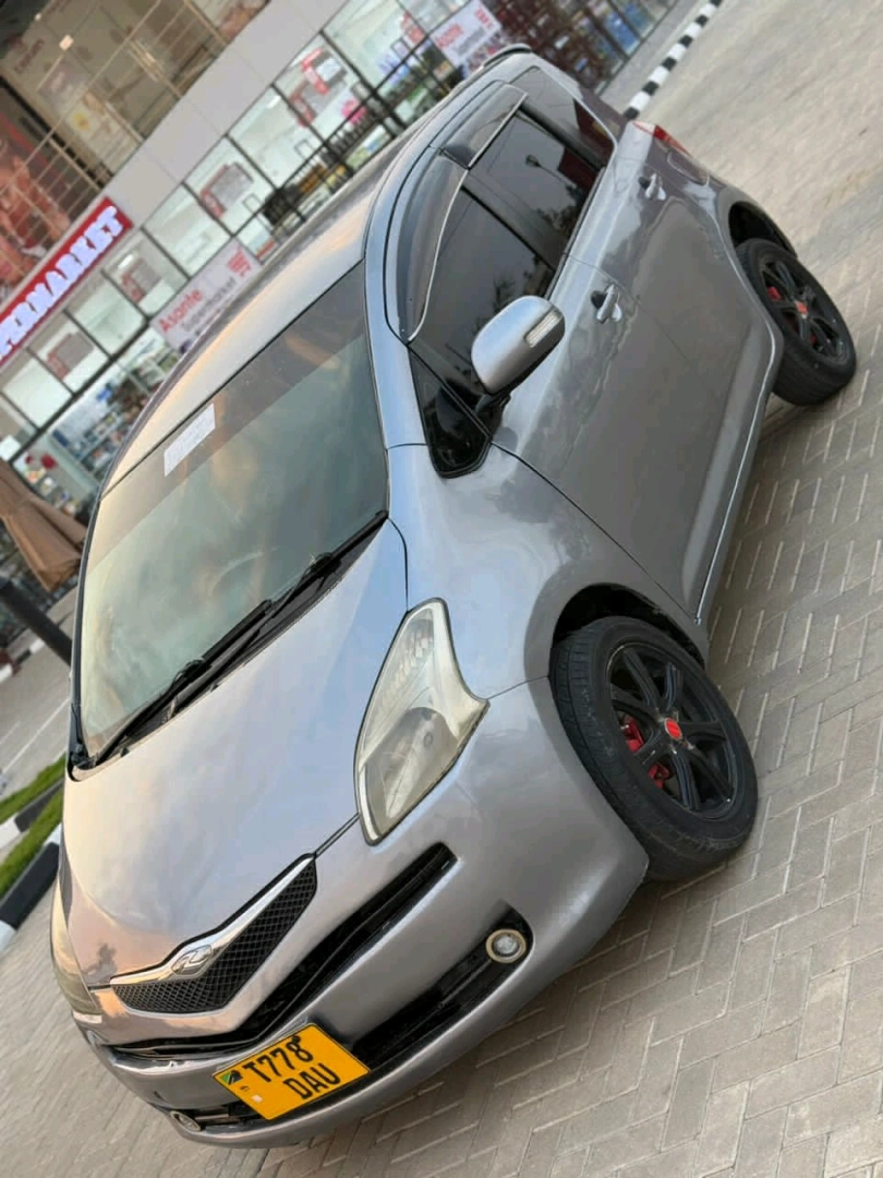 Toyota Ractis DAU Full AC 1490cc thumbnail 7