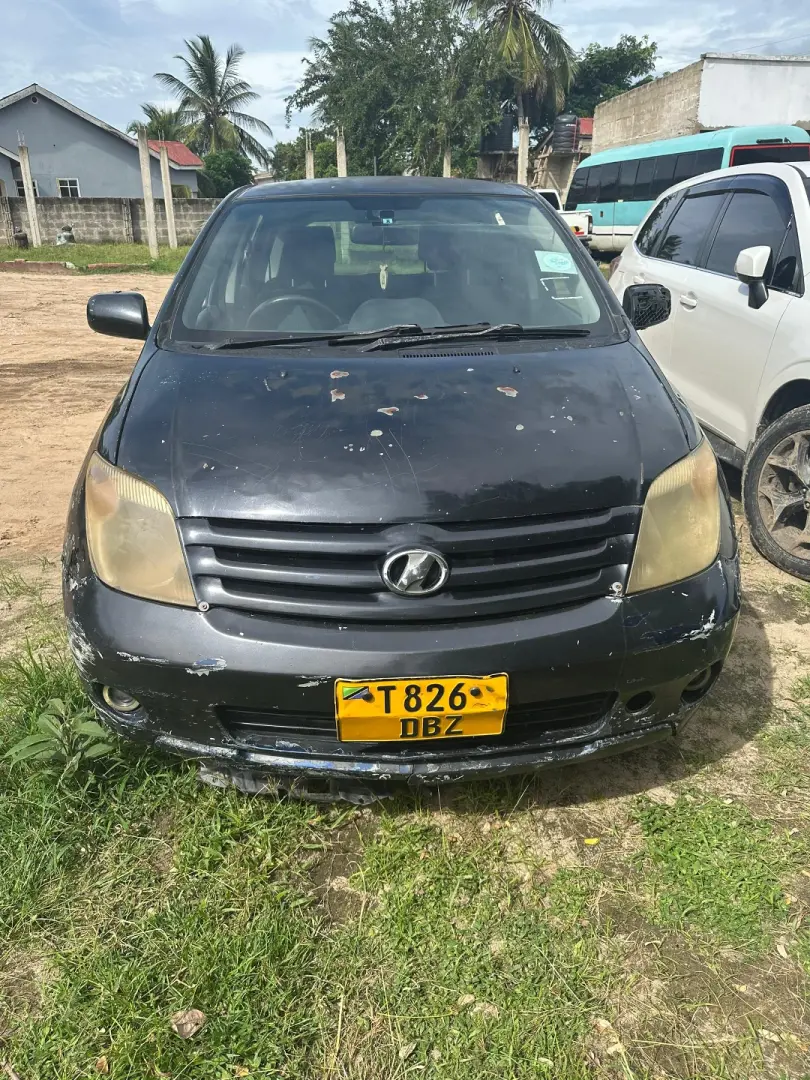 Toyota Ist (1290cc)