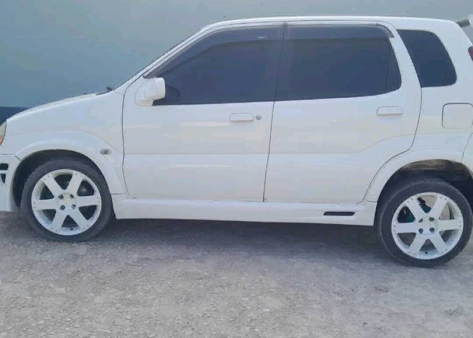 Suzuki Swift DDY 2001 Automatic thumbnail 2