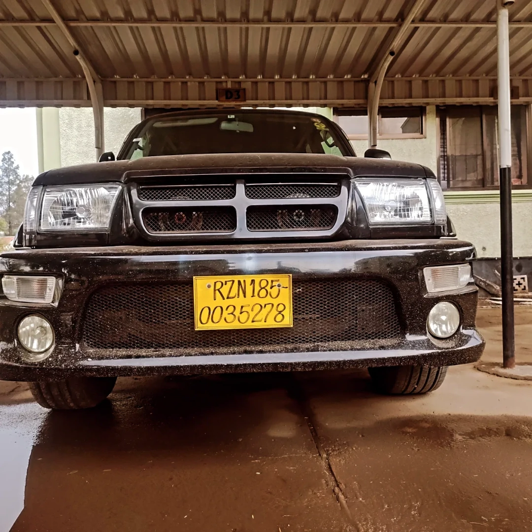 Black Toyota Hilux Surf 3RZ Engine for Sale thumbnail 5