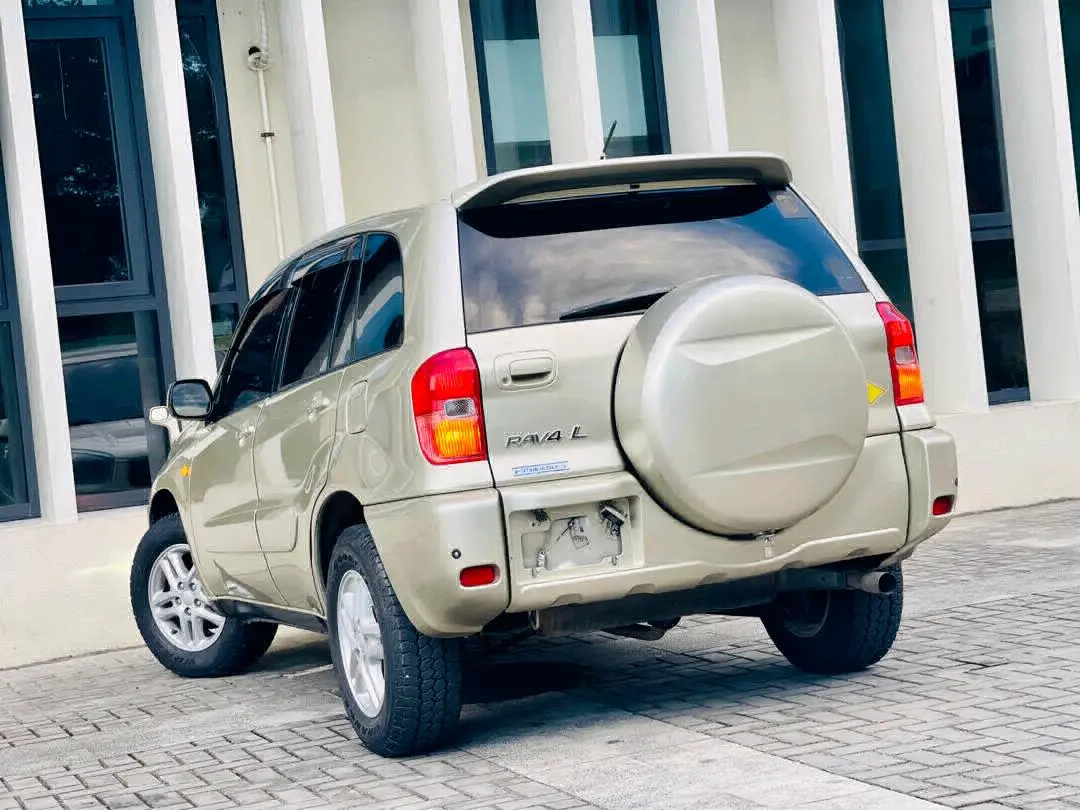 Toyota RAV4 L 2003 Gold thumbnail 6