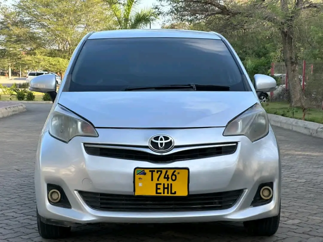 2010 Silver Toyota Ractis (Reg EHL)