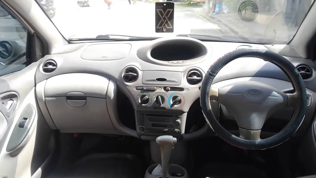 Toyota Platz DEQ thumbnail 6