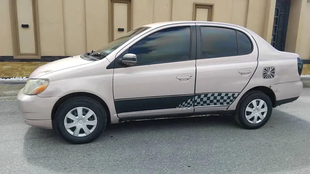 Toyota Platz DEQ thumbnail 9