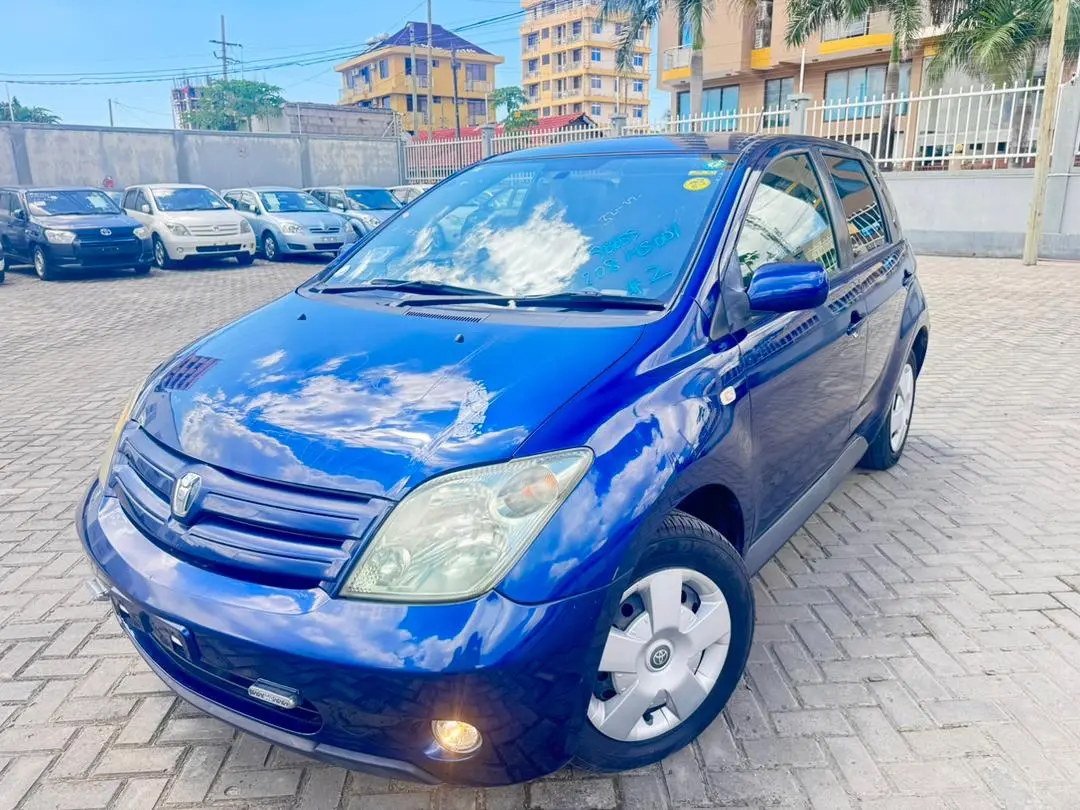 Toyota Ist 2005 thumbnail 9