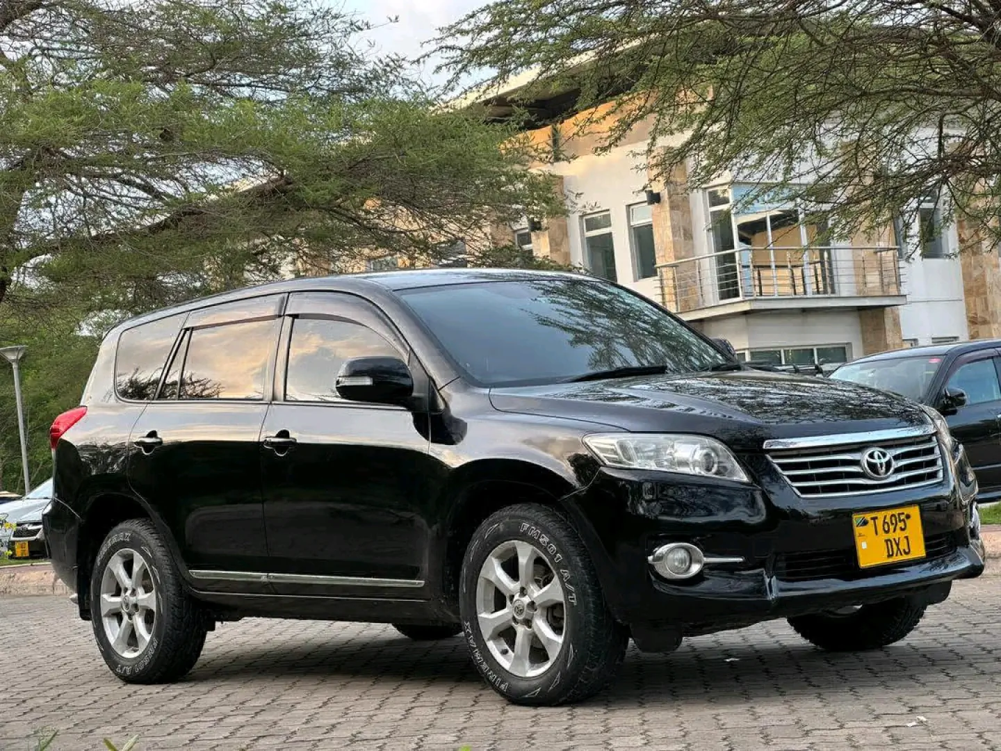 Toyota Vanguard 7 Seater SUV 2010 Black thumbnail 6