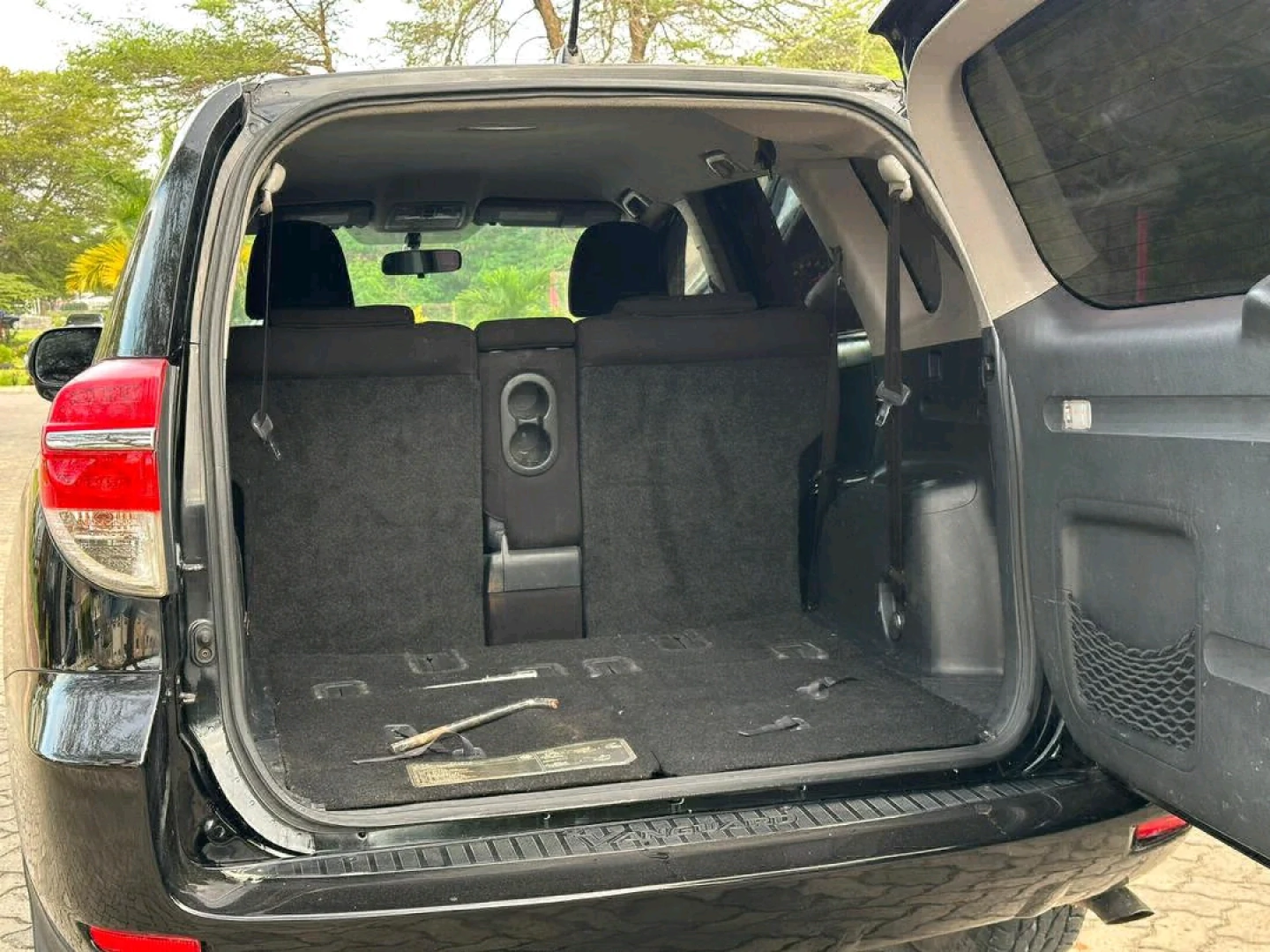 Toyota Vanguard 7 Seater SUV 2010 Black thumbnail 8